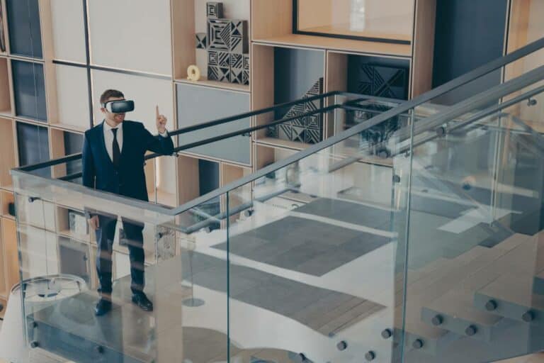 The Impact of Augmented Reality CRE Tours: AR and VR