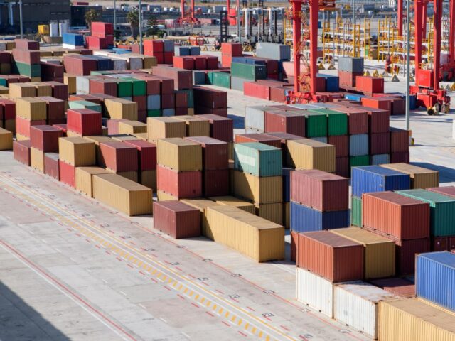 port of los angeles warehouse rents hold steady through 2026